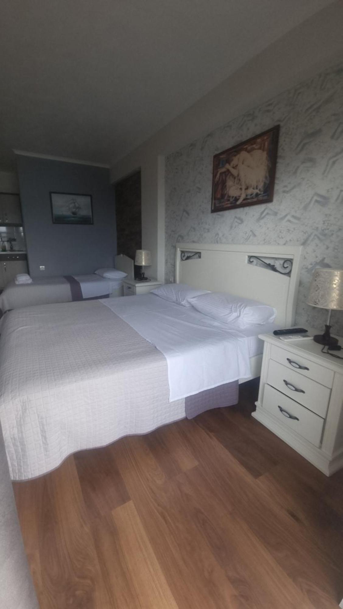 Hotel Klironomi Sarande Bagian luar foto