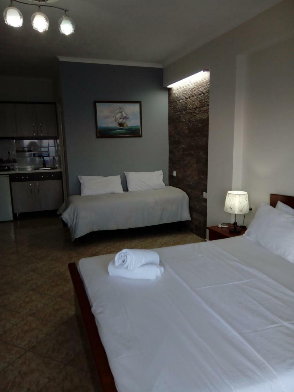 Hotel Klironomi Sarande Bagian luar foto